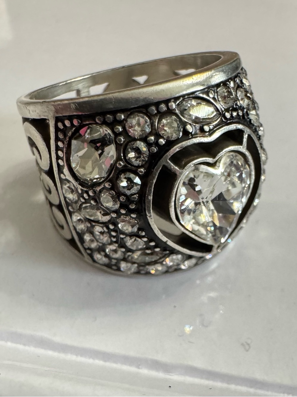 Brighton Silver & Black Heart Crystal Statement Ring w/ Clear surrounding stones - Picture 5 of 11